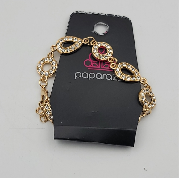 Paparazzi royalty gold white rhinestone bracelet - Picture 1 of 4
